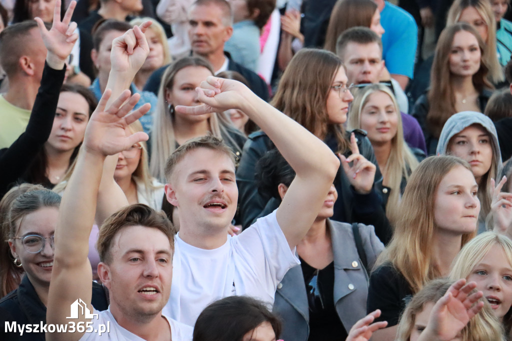Fotorelacja IV: Dożynki Powiatu Myszkowskiego w Niegowie (niedziela)