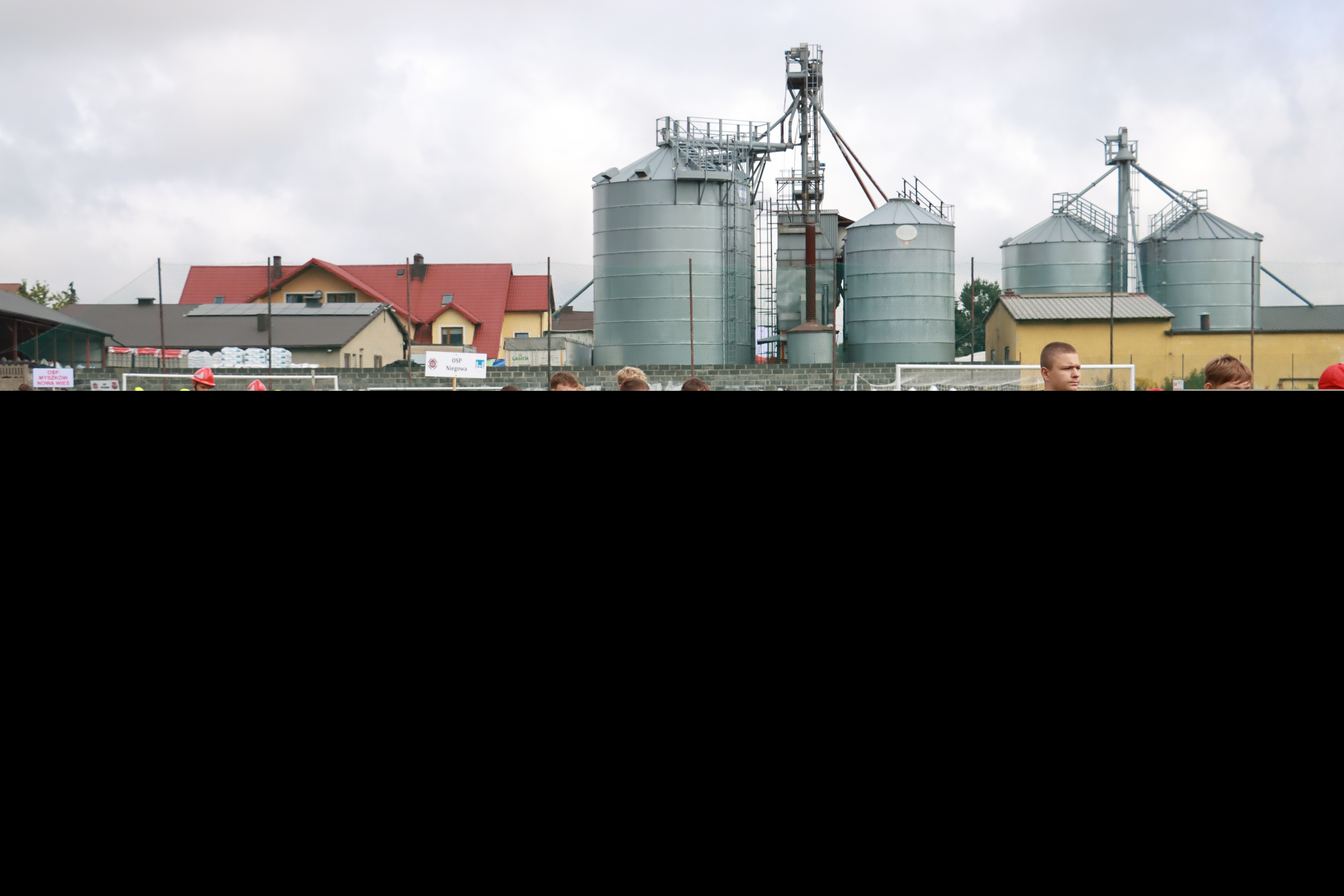 Fotorelacja I: Powiatowe Zawody Pożarnicze 2025 w Niegowie