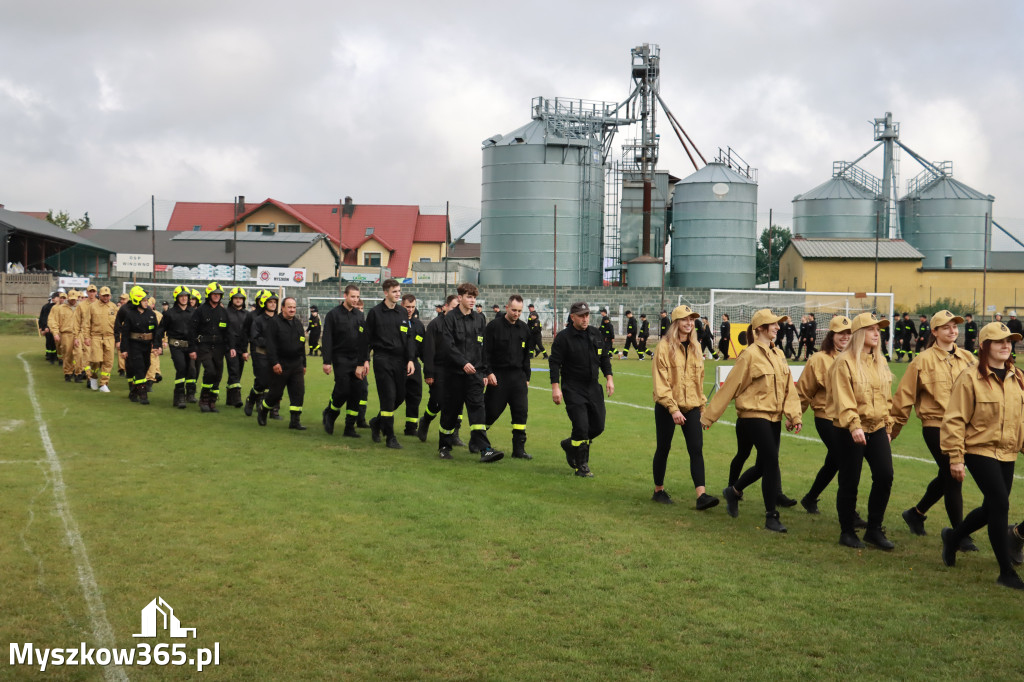 Fotorelacja I: Powiatowe Zawody Pożarnicze 2025 w Niegowie