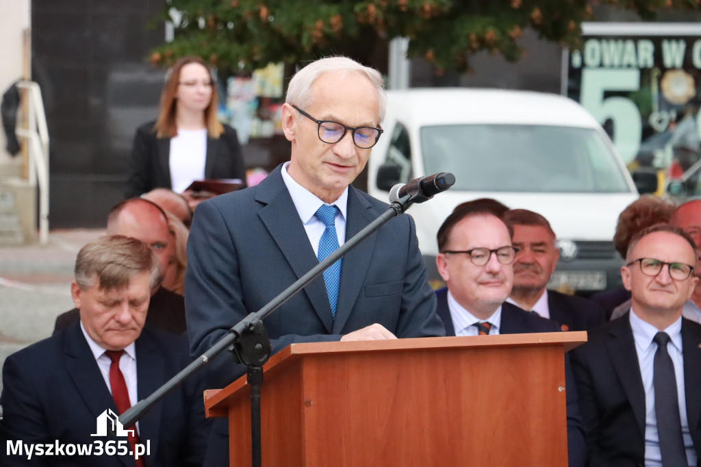 Fotorelacja: Uroczystość Odsłonięcia Pomnika Krystyna I z Koziegłów herbu Lis.