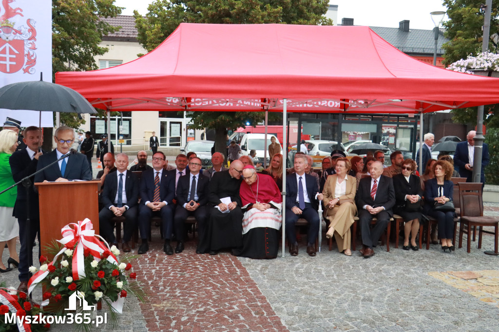 Fotorelacja: Uroczystość Odsłonięcia Pomnika Krystyna I z Koziegłów herbu Lis.