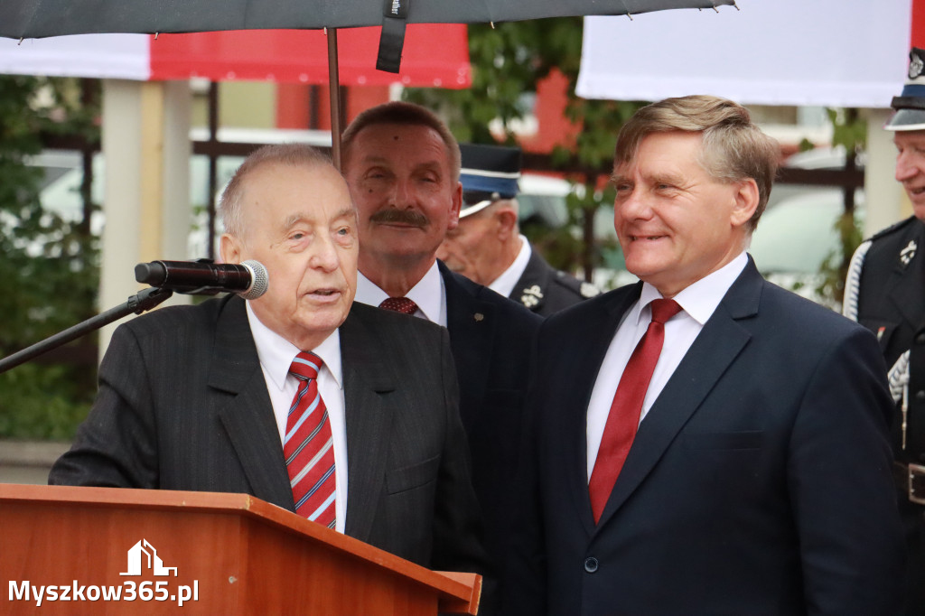 Fotorelacja: Uroczystość Odsłonięcia Pomnika Krystyna I z Koziegłów herbu Lis.