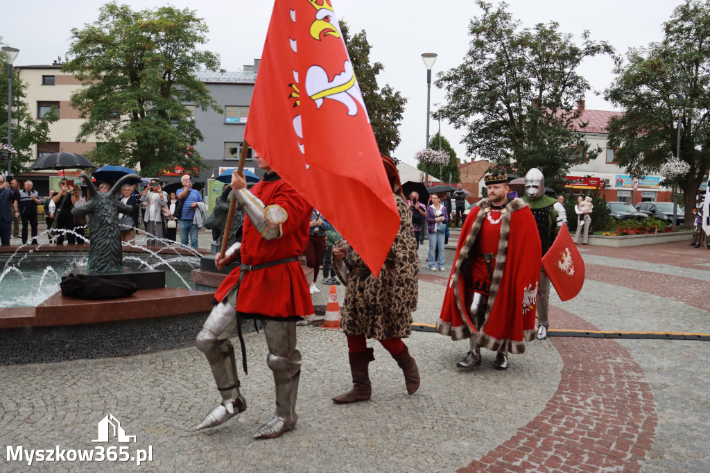 Fotorelacja: Uroczystość Odsłonięcia Pomnika Krystyna I z Koziegłów herbu Lis.