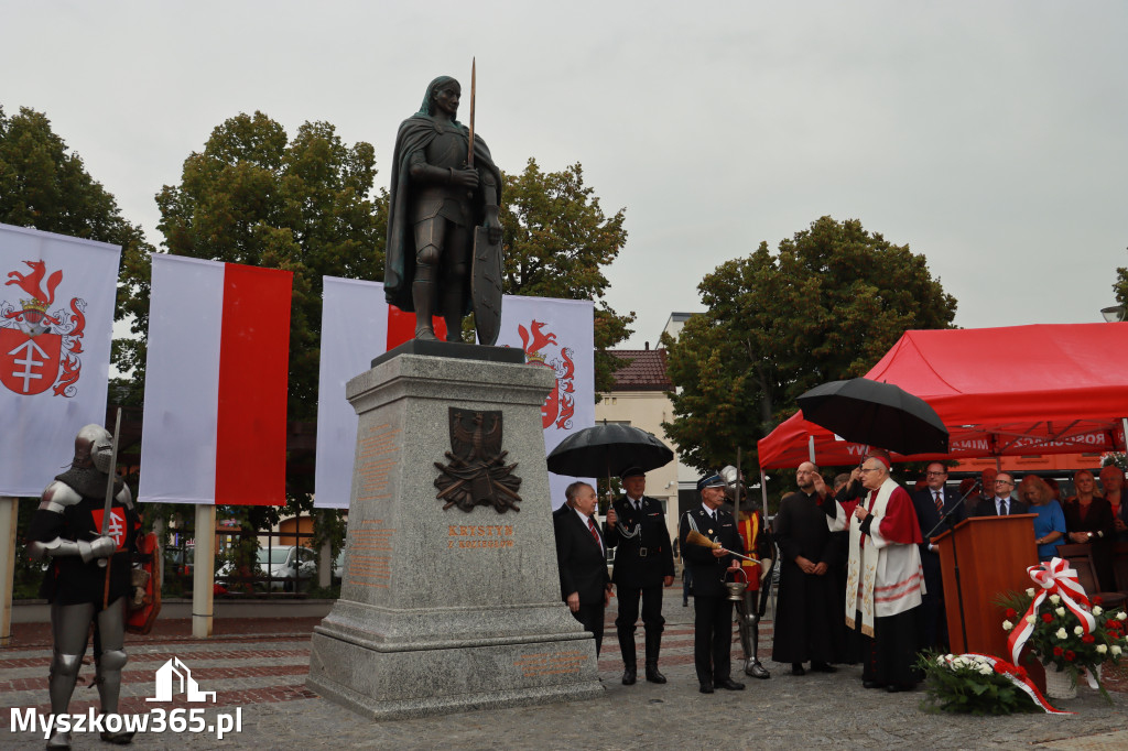 Fotorelacja: Uroczystość Odsłonięcia Pomnika Krystyna I z Koziegłów herbu Lis.