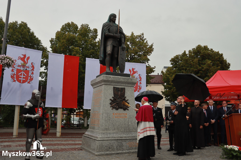 Fotorelacja: Uroczystość Odsłonięcia Pomnika Krystyna I z Koziegłów herbu Lis.