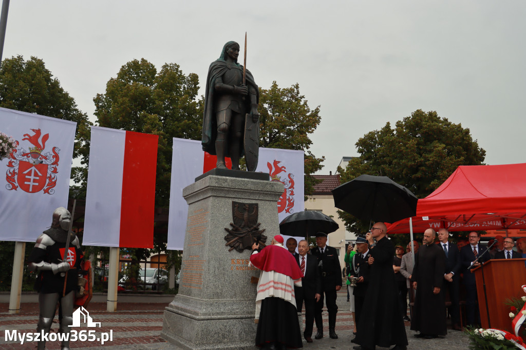 Fotorelacja: Uroczystość Odsłonięcia Pomnika Krystyna I z Koziegłów herbu Lis.