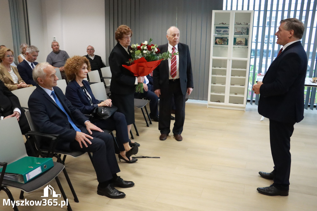 Fotorelacja: Uroczystość Odsłonięcia Pomnika Krystyna I z Koziegłów herbu Lis.