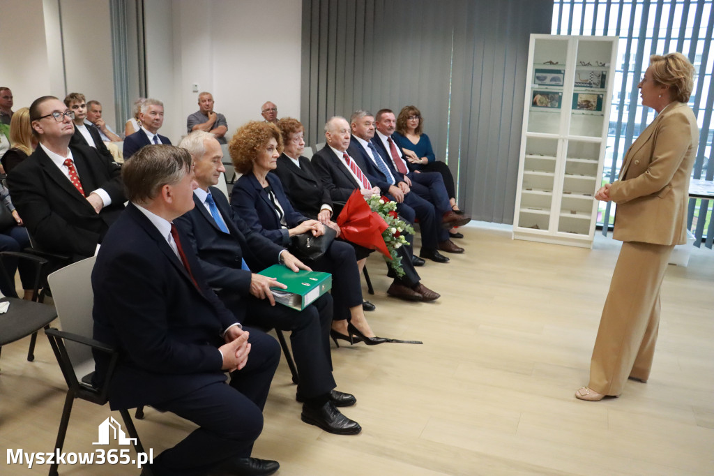 Fotorelacja: Uroczystość Odsłonięcia Pomnika Krystyna I z Koziegłów herbu Lis.