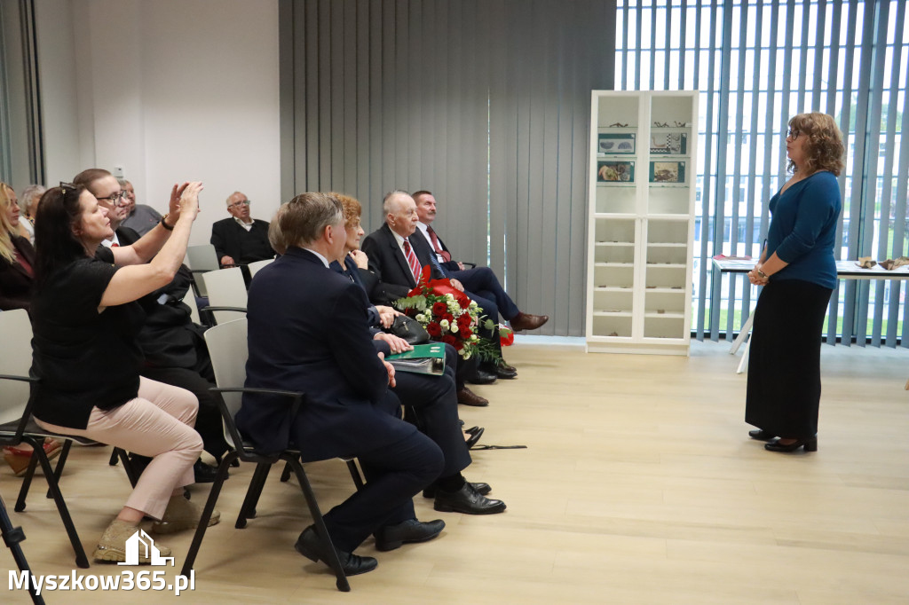 Fotorelacja: Uroczystość Odsłonięcia Pomnika Krystyna I z Koziegłów herbu Lis.