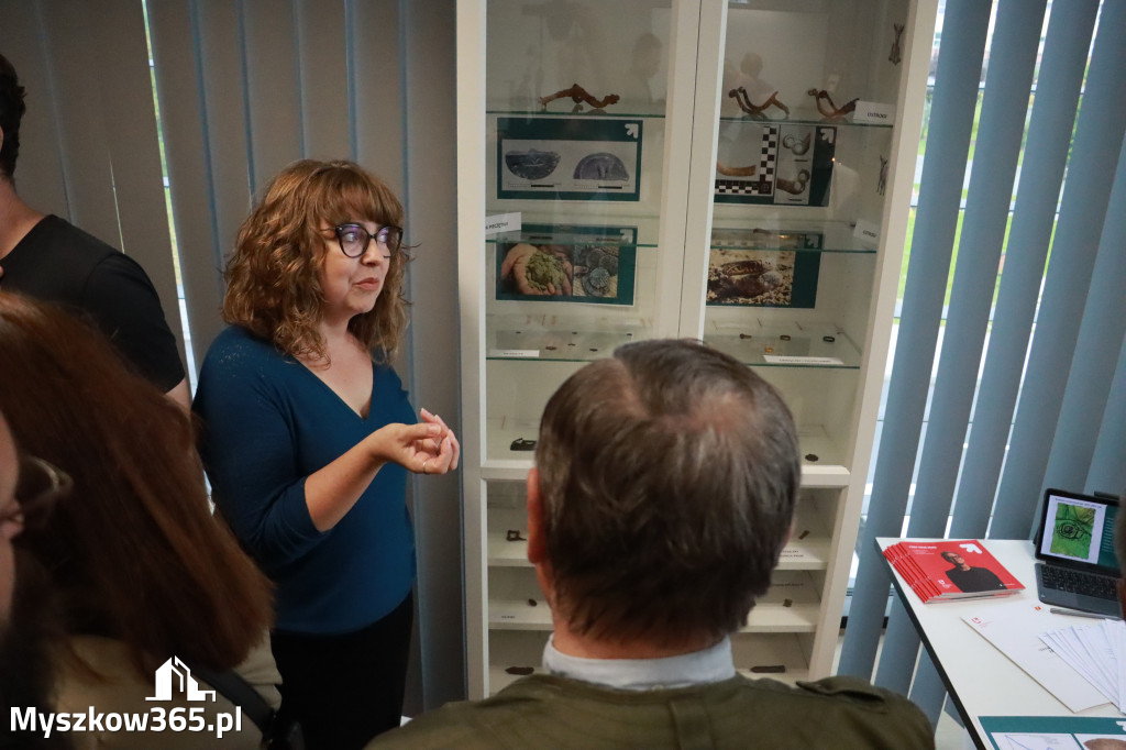 Fotorelacja: Uroczystość Odsłonięcia Pomnika Krystyna I z Koziegłów herbu Lis.