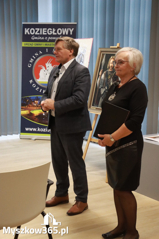 Fotorelacja: Uroczyste Odsłonięcie gabloty KOZIOŁEK ŁĄCZY LUDZI
