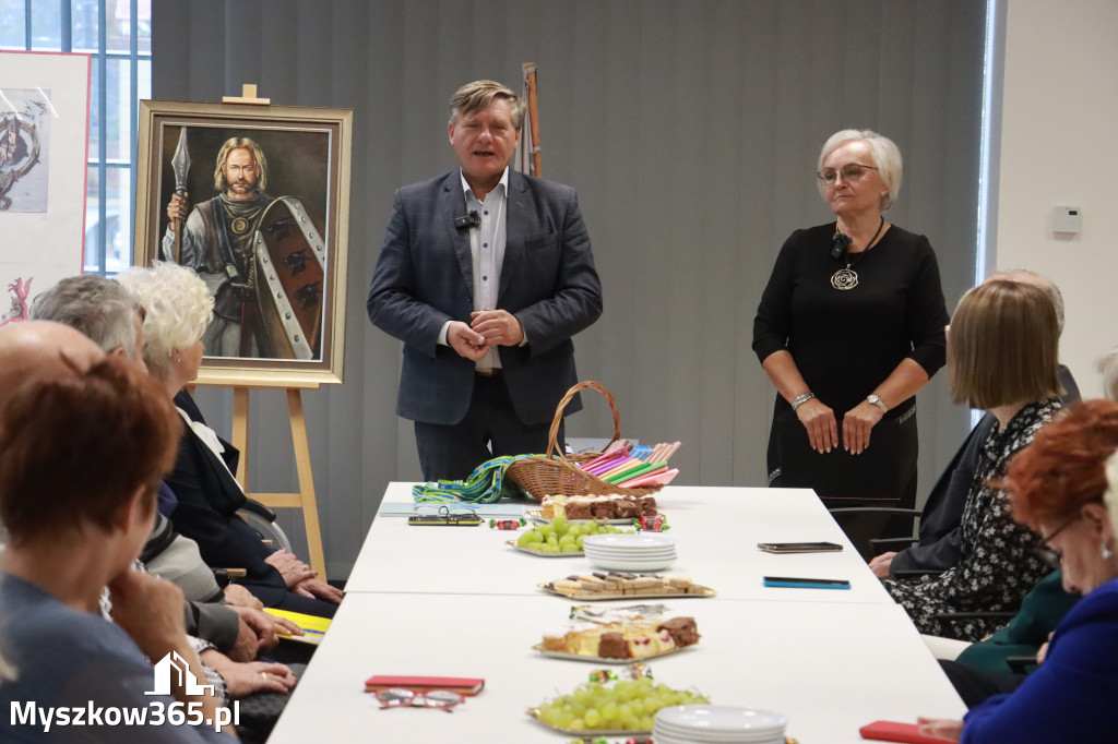 Fotorelacja: Uroczyste Odsłonięcie gabloty KOZIOŁEK ŁĄCZY LUDZI