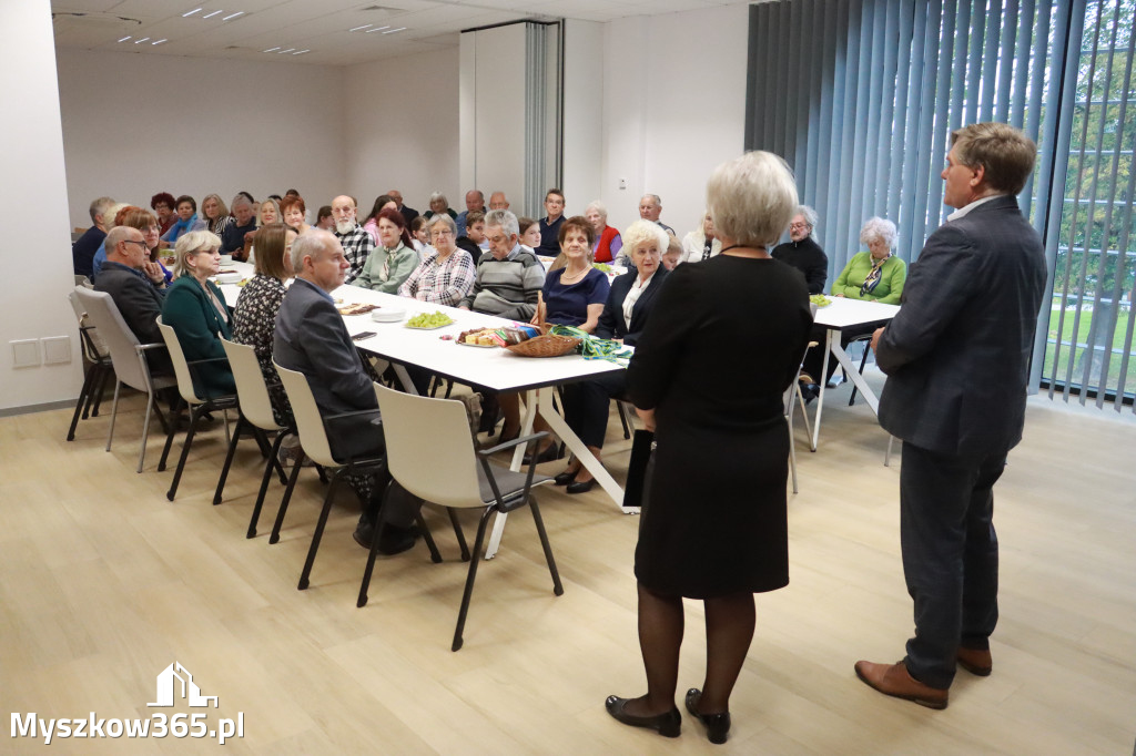 Fotorelacja: Uroczyste Odsłonięcie gabloty KOZIOŁEK ŁĄCZY LUDZI
