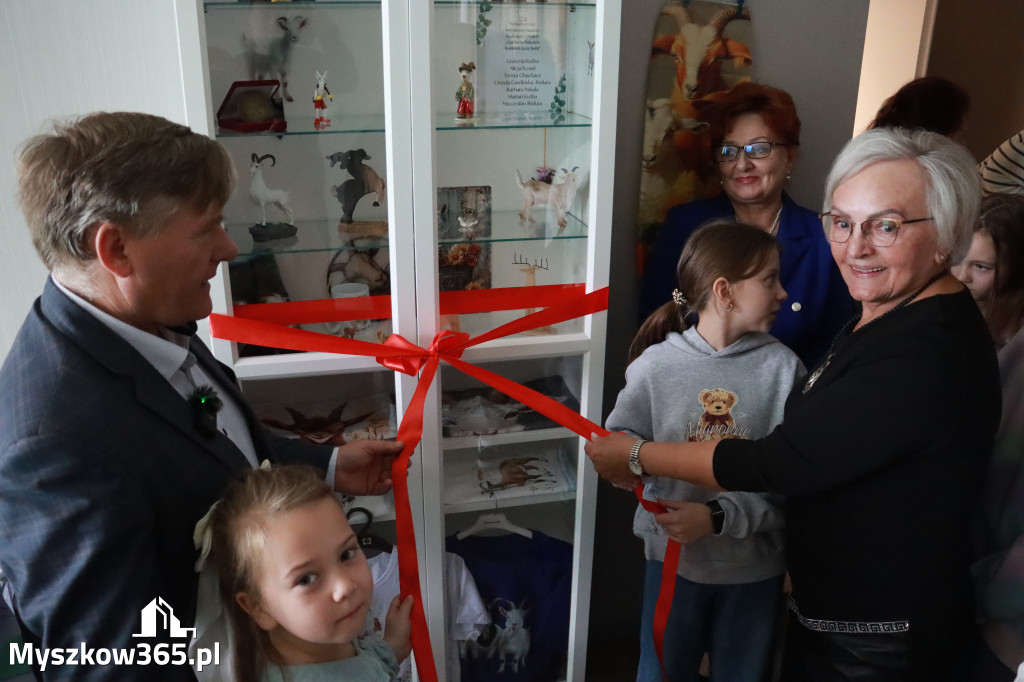 Fotorelacja: Uroczyste Odsłonięcie gabloty KOZIOŁEK ŁĄCZY LUDZI