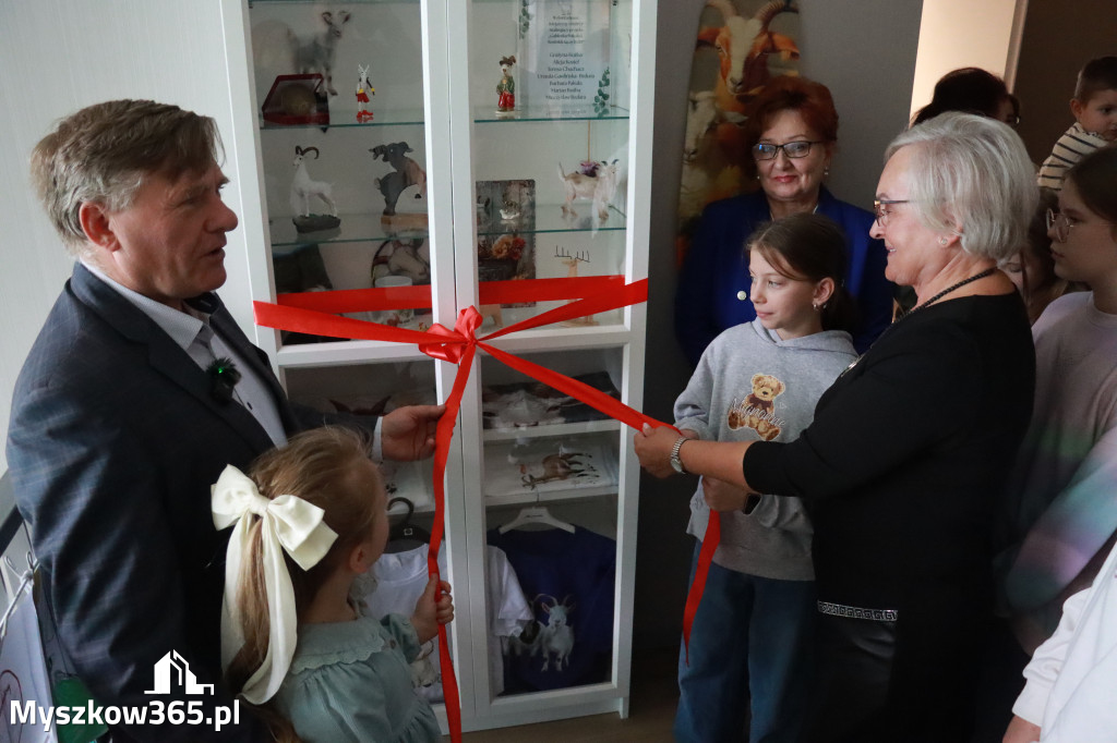 Fotorelacja: Uroczyste Odsłonięcie gabloty KOZIOŁEK ŁĄCZY LUDZI