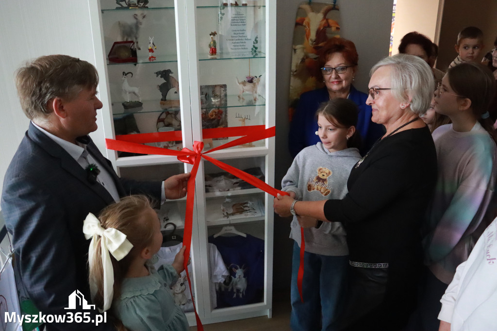 Fotorelacja: Uroczyste Odsłonięcie gabloty KOZIOŁEK ŁĄCZY LUDZI