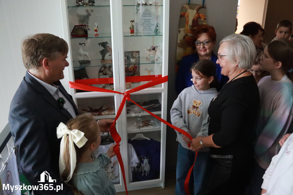 Fotorelacja: Uroczyste Odsłonięcie gabloty KOZIOŁEK ŁĄCZY LUDZI