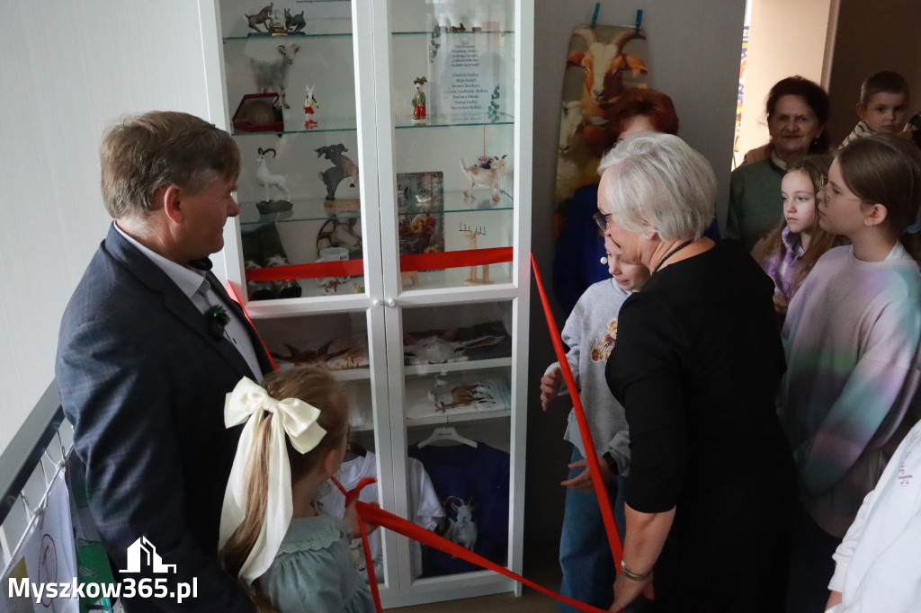 Fotorelacja: Uroczyste Odsłonięcie gabloty KOZIOŁEK ŁĄCZY LUDZI