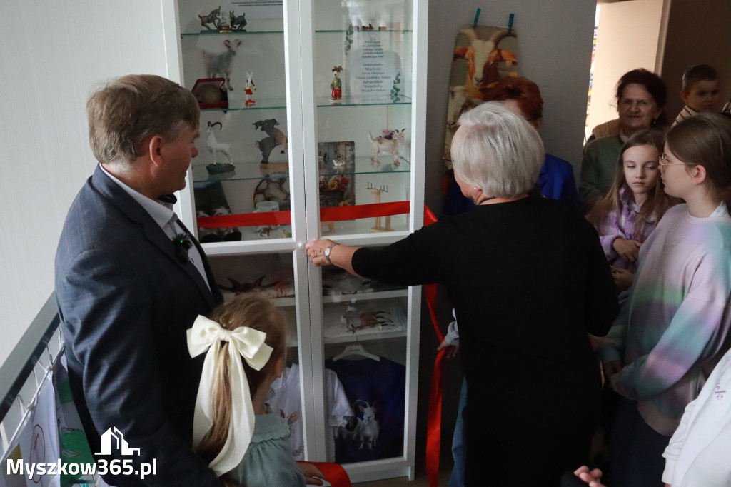 Fotorelacja: Uroczyste Odsłonięcie gabloty KOZIOŁEK ŁĄCZY LUDZI