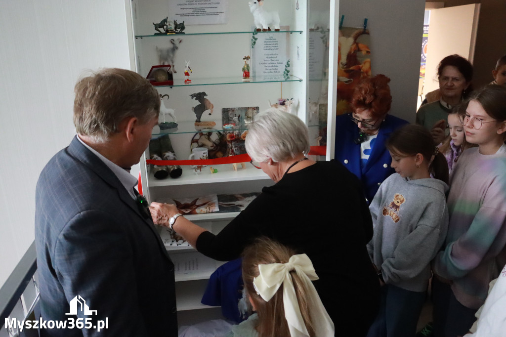 Fotorelacja: Uroczyste Odsłonięcie gabloty KOZIOŁEK ŁĄCZY LUDZI