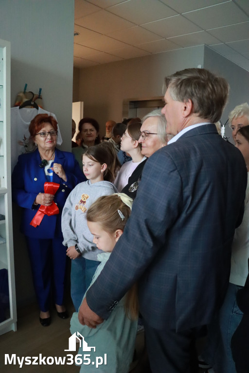 Fotorelacja: Uroczyste Odsłonięcie gabloty KOZIOŁEK ŁĄCZY LUDZI