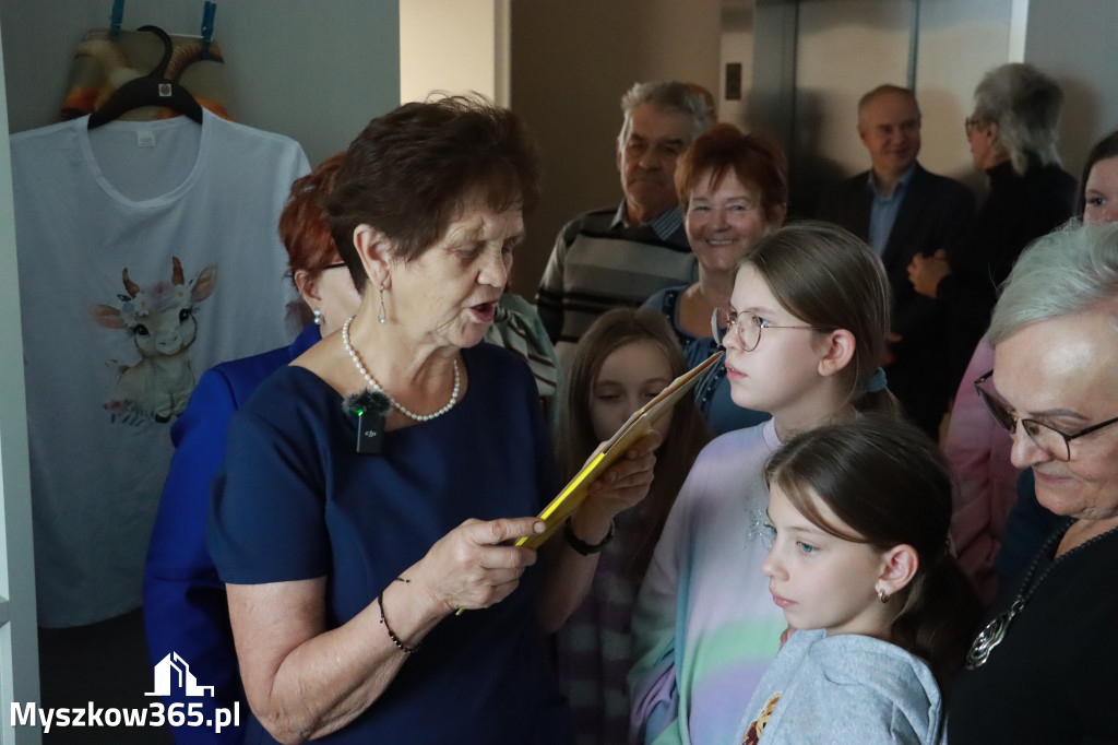 Fotorelacja: Uroczyste Odsłonięcie gabloty KOZIOŁEK ŁĄCZY LUDZI