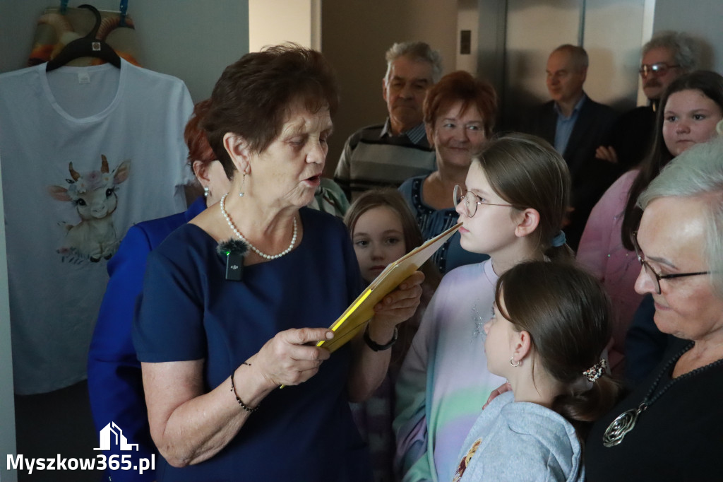 Fotorelacja: Uroczyste Odsłonięcie gabloty KOZIOŁEK ŁĄCZY LUDZI