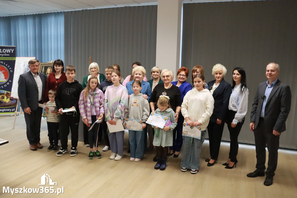 Fotorelacja: Uroczyste Odsłonięcie gabloty KOZIOŁEK ŁĄCZY LUDZI