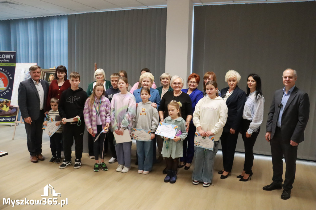 Fotorelacja: Uroczyste Odsłonięcie gabloty KOZIOŁEK ŁĄCZY LUDZI