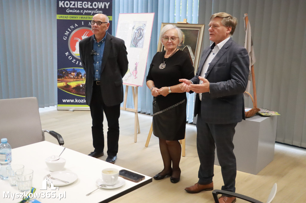 Fotorelacja: Uroczyste Odsłonięcie gabloty KOZIOŁEK ŁĄCZY LUDZI