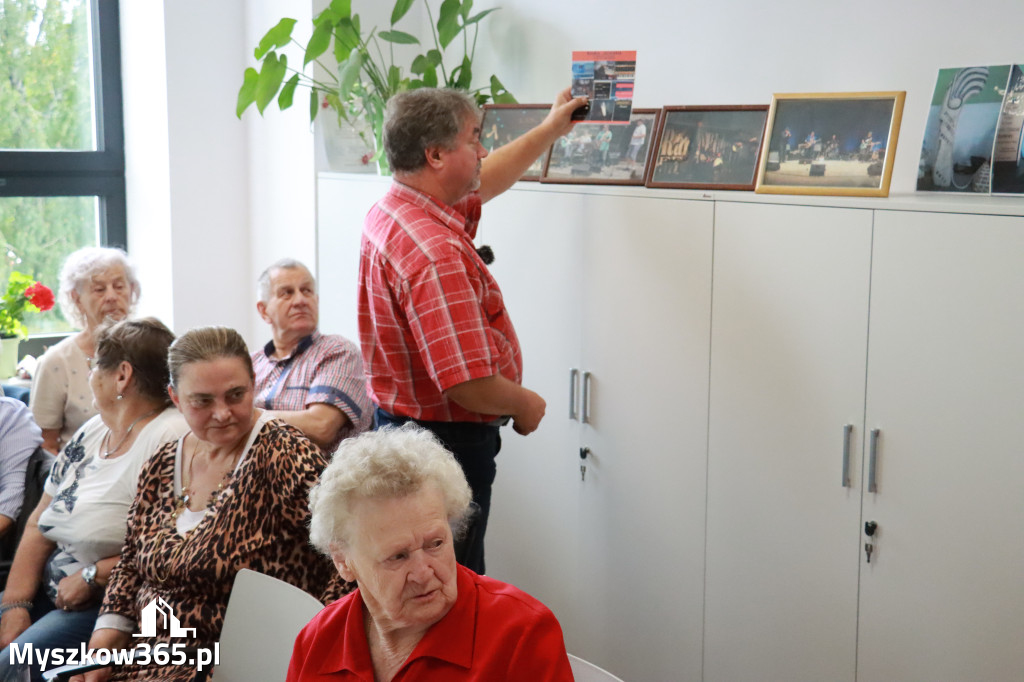 Fotorelacja: GITARA MOJA MIŁOŚĆ - Benefis Bogdana Majchrzaka w Koziegłowach