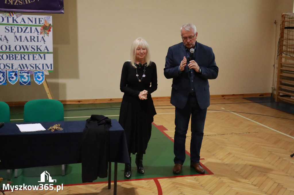 Fotorelacja: Sędzia Anna Maria Wesołowska w SP3 Myszków
