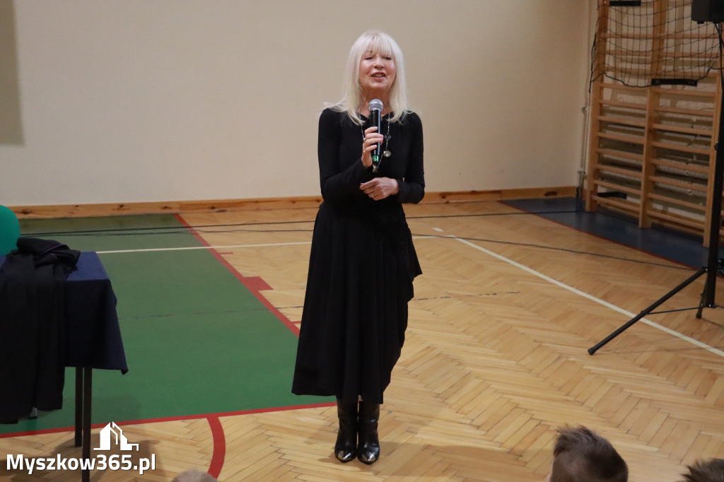 Fotorelacja: Sędzia Anna Maria Wesołowska w SP3 Myszków