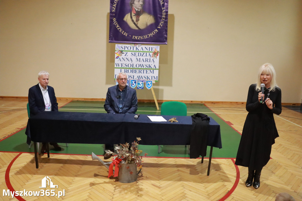 Fotorelacja: Sędzia Anna Maria Wesołowska w SP3 Myszków