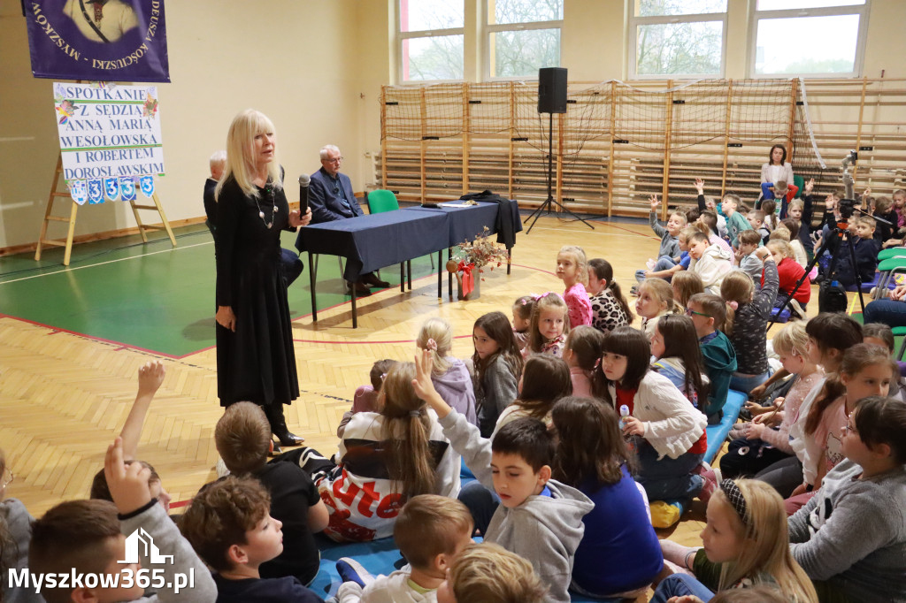 Fotorelacja: Sędzia Anna Maria Wesołowska w SP3 Myszków