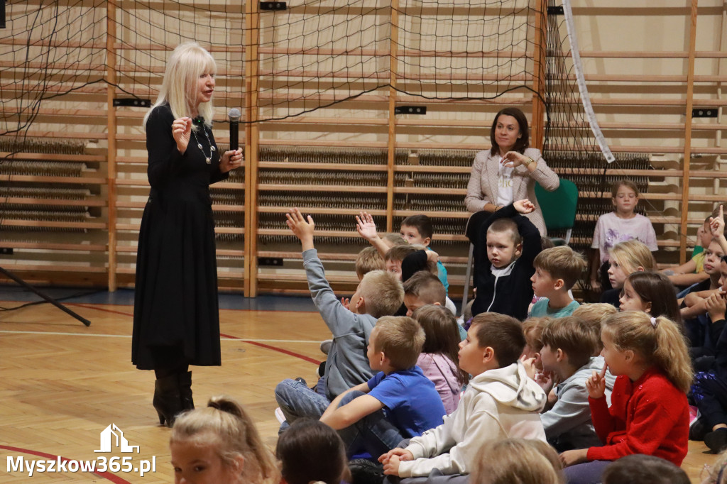 Fotorelacja: Sędzia Anna Maria Wesołowska w SP3 Myszków