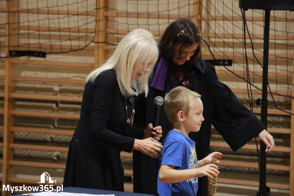 Fotorelacja: Sędzia Anna Maria Wesołowska w SP3 Myszków