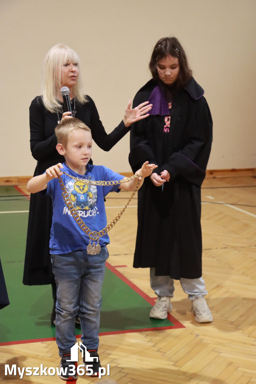 Fotorelacja: Sędzia Anna Maria Wesołowska w SP3 Myszków