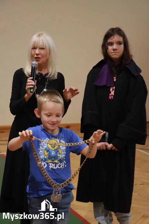 Fotorelacja: Sędzia Anna Maria Wesołowska w SP3 Myszków