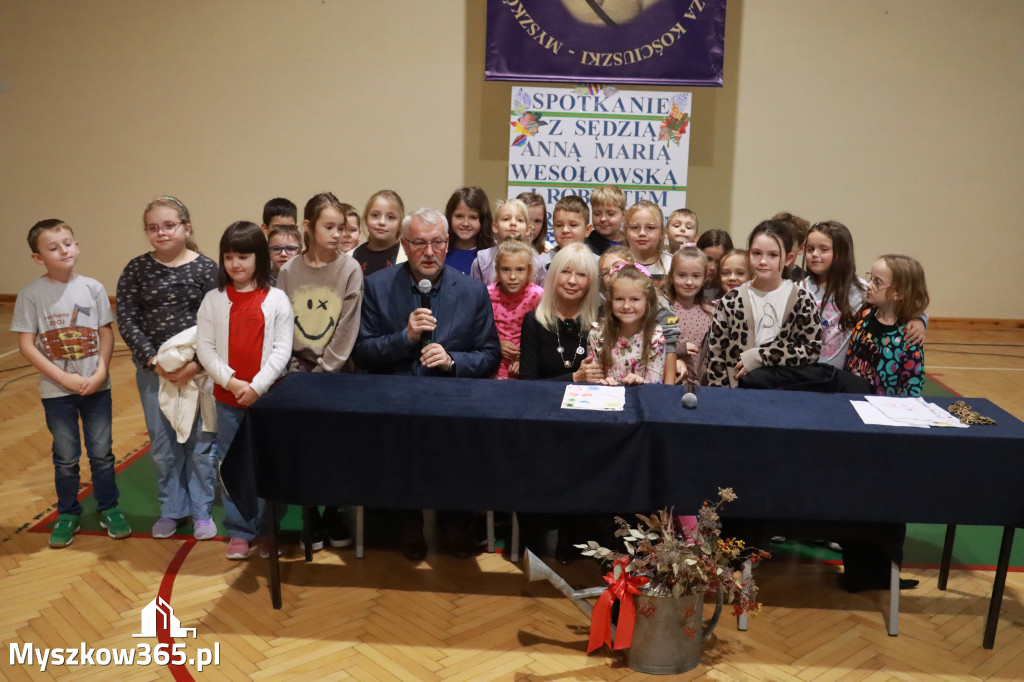 Fotorelacja: Sędzia Anna Maria Wesołowska w SP3 Myszków