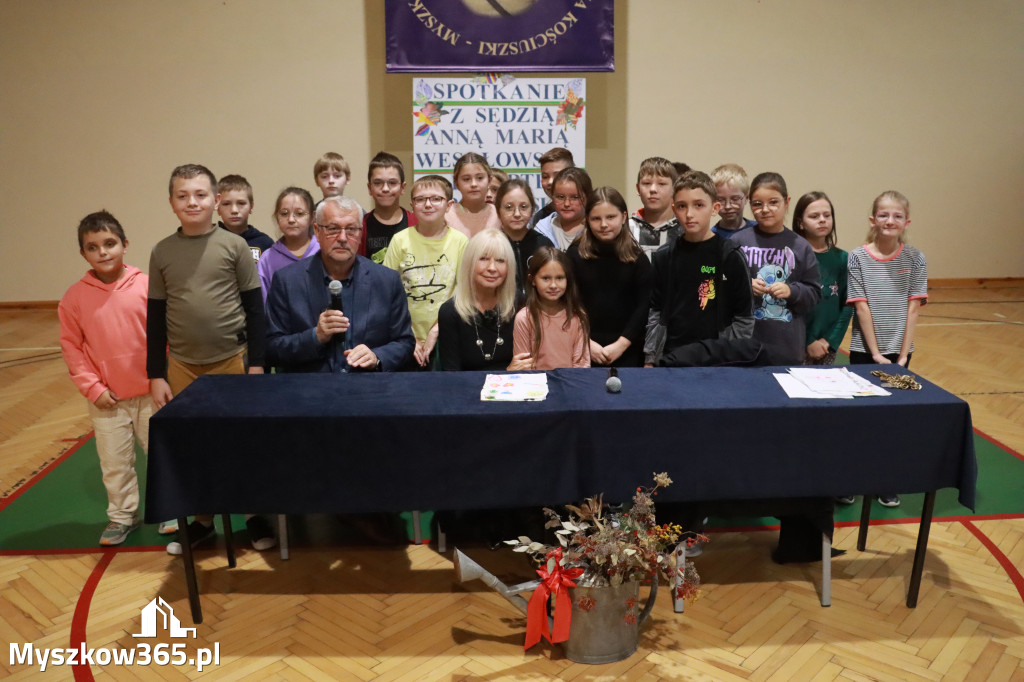 Fotorelacja: Sędzia Anna Maria Wesołowska w SP3 Myszków