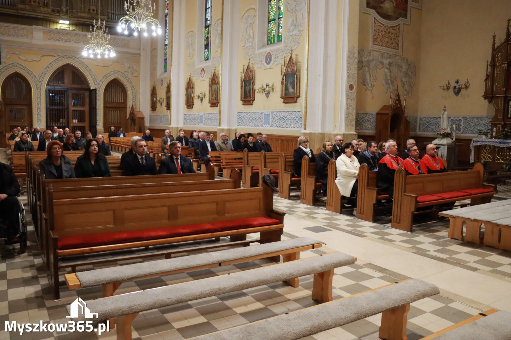Fotorelacja I: Jubileusz 60-lecia CECH RZEMIOSŁ RÓŻNYCH MAŁEJ I ŚREDNIEJ PRZEDSIĘBIORCZOŚCI w Myszkowie