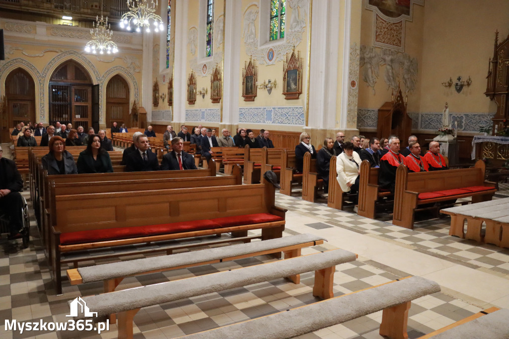 Fotorelacja I: Jubileusz 60-lecia CECH RZEMIOSŁ RÓŻNYCH MAŁEJ I ŚREDNIEJ PRZEDSIĘBIORCZOŚCI w Myszkowie