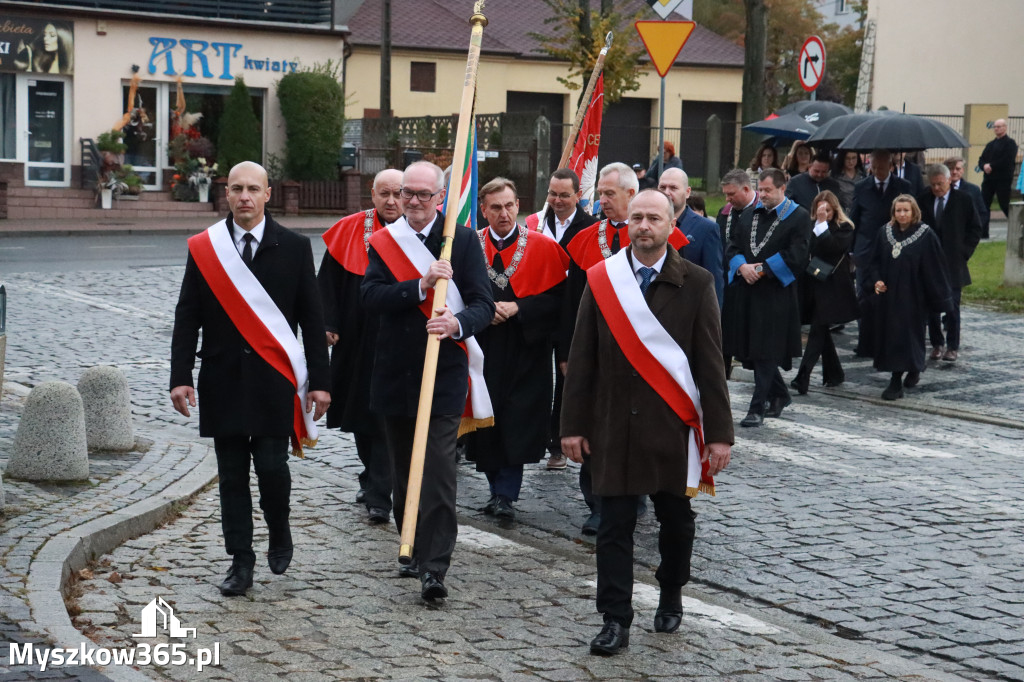 Fotorelacja I: Jubileusz 60-lecia CECH RZEMIOSŁ RÓŻNYCH MAŁEJ I ŚREDNIEJ PRZEDSIĘBIORCZOŚCI w Myszkowie