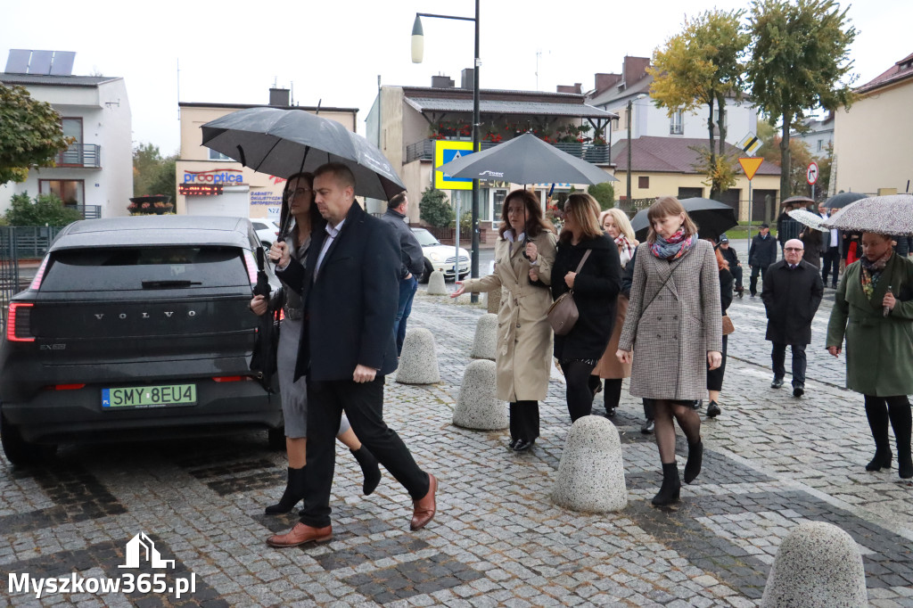 Fotorelacja I: Jubileusz 60-lecia CECH RZEMIOSŁ RÓŻNYCH MAŁEJ I ŚREDNIEJ PRZEDSIĘBIORCZOŚCI w Myszkowie