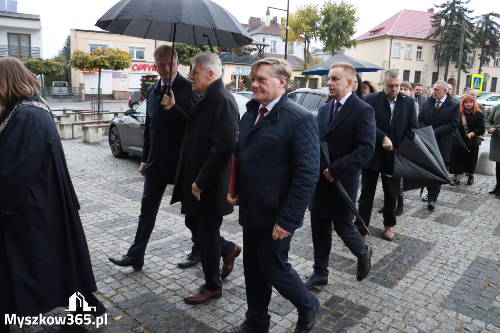 Fotorelacja I: Jubileusz 60-lecia CECH RZEMIOSŁ RÓŻNYCH MAŁEJ I ŚREDNIEJ PRZEDSIĘBIORCZOŚCI w Myszkowie