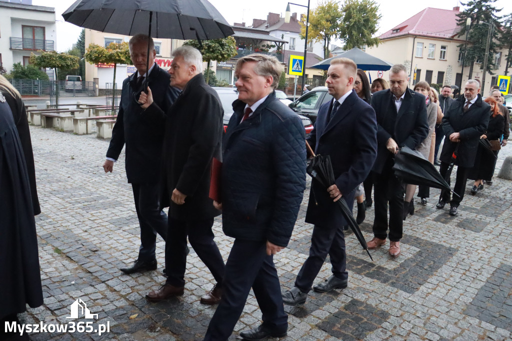 Fotorelacja I: Jubileusz 60-lecia CECH RZEMIOSŁ RÓŻNYCH MAŁEJ I ŚREDNIEJ PRZEDSIĘBIORCZOŚCI w Myszkowie