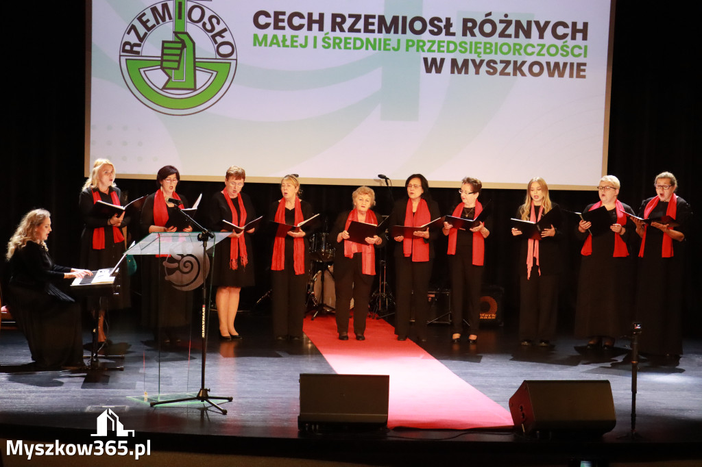 Fotorelacja I: Jubileusz 60-lecia CECH RZEMIOSŁ RÓŻNYCH MAŁEJ I ŚREDNIEJ PRZEDSIĘBIORCZOŚCI w Myszkowie