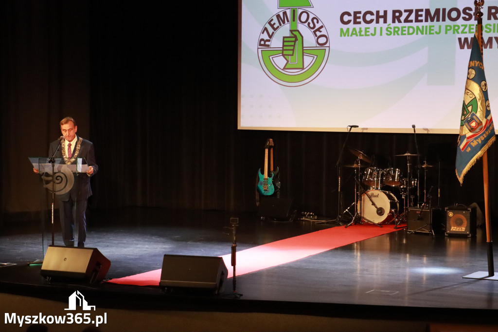 Fotorelacja I: Jubileusz 60-lecia CECH RZEMIOSŁ RÓŻNYCH MAŁEJ I ŚREDNIEJ PRZEDSIĘBIORCZOŚCI w Myszkowie