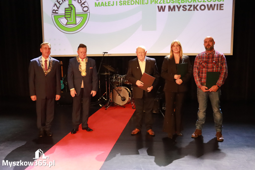 Fotorelacja I: Jubileusz 60-lecia CECH RZEMIOSŁ RÓŻNYCH MAŁEJ I ŚREDNIEJ PRZEDSIĘBIORCZOŚCI w Myszkowie